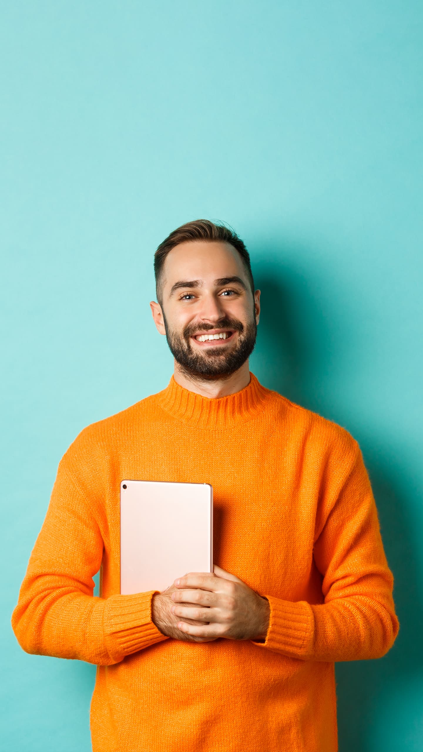 Learner holding a tablet